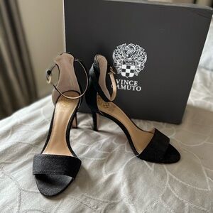Vince Camuto black flash fabric
